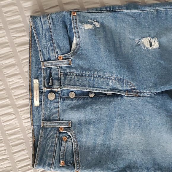 Levi's wedgie skinny size 26 sold out!! - Picture 6 of 7